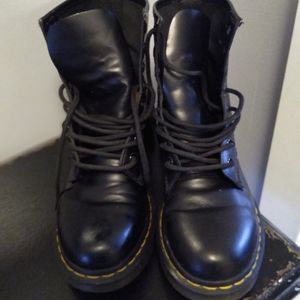 Doc Martins boots